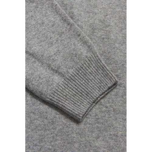 Oscar Jacobson, Salim rollneck