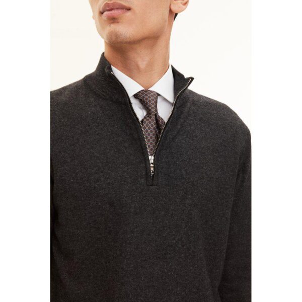 Oscar Jacobson, Patton Half Zip - Image 4